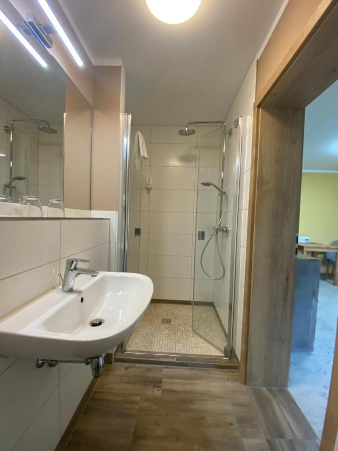 Vorsicht Hotel Deyelsdorf Екстер'єр фото