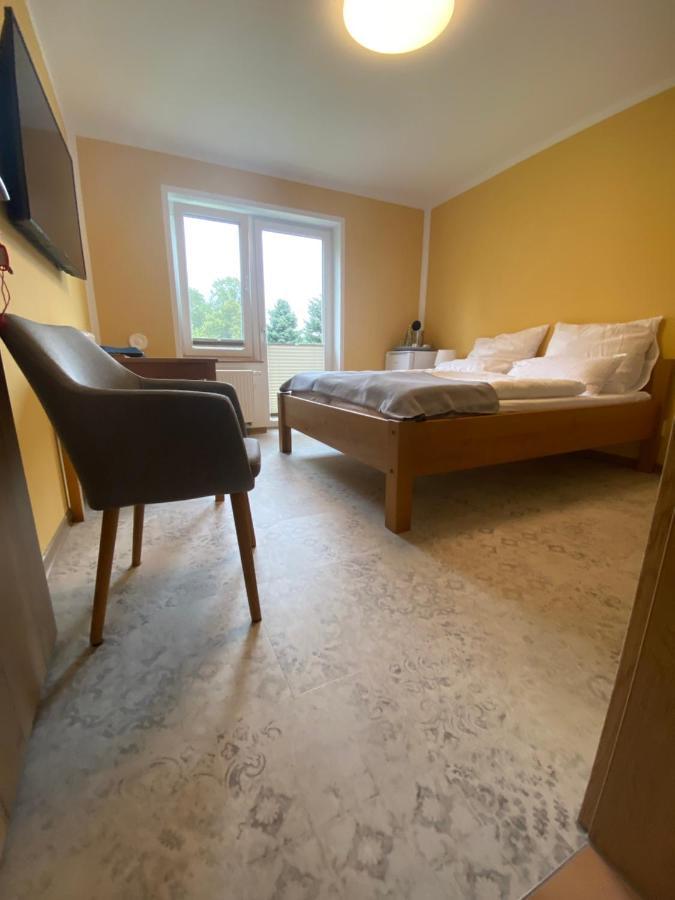 Vorsicht Hotel Deyelsdorf Екстер'єр фото