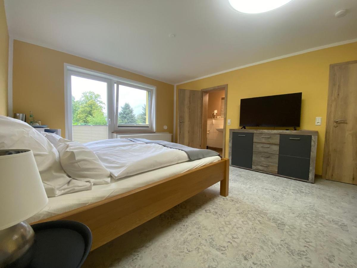 Vorsicht Hotel Deyelsdorf Екстер'єр фото